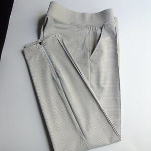 Hue Beige Check Leggings with Ankle Zippers Size M Excellent 4 Travel Never Worn